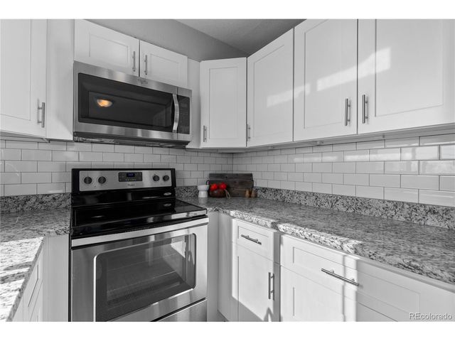 2700 S Holly St 216, Denver, CO 80222