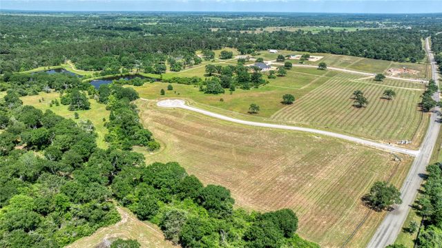 141 Oak Hill Lane, Bellville, TX 77418
