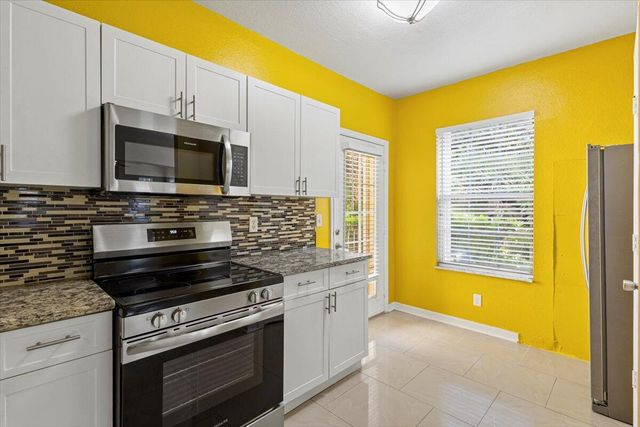 110 SW Peacock Boulevard 6101, Port St. Lucie, FL 34986