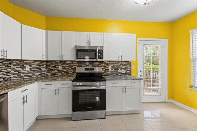 110 SW Peacock Boulevard 6101, Port St. Lucie, FL 34986