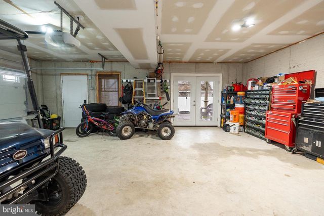 9031 HINTON AVE, Baltimore, MD 21219