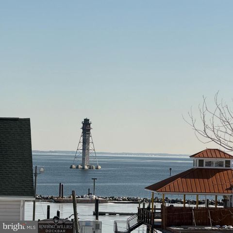 9031 HINTON AVE, Baltimore, MD 21219