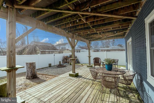 9031 HINTON AVE, Baltimore, MD 21219