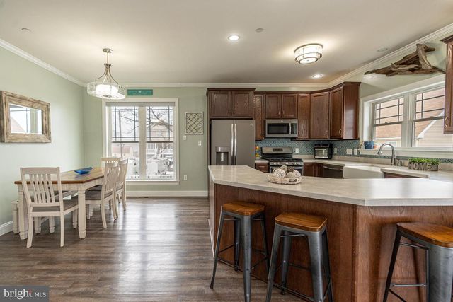 9031 HINTON AVE, Baltimore, MD 21219