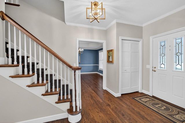 2892 Forest Down, Fitchburg, WI 53711