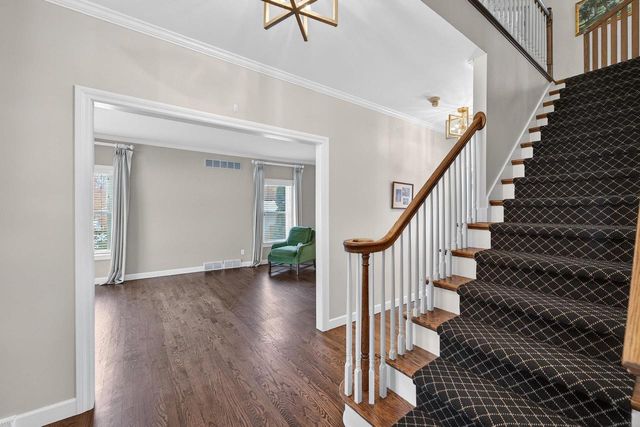 2892 Forest Down, Fitchburg, WI 53711