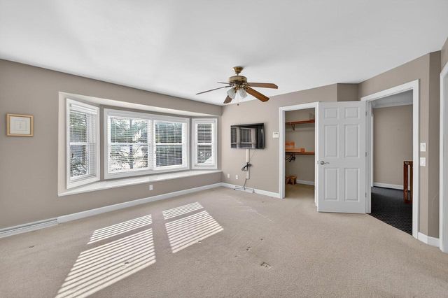 2892 Forest Down, Fitchburg, WI 53711