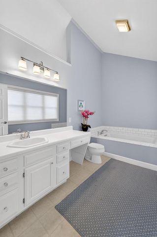 2892 Forest Down, Fitchburg, WI 53711