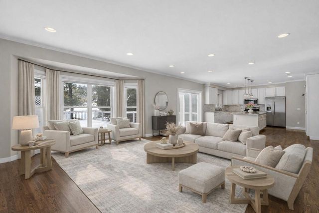 2892 Forest Down, Fitchburg, WI 53711