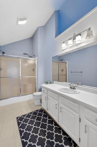 2892 Forest Down, Fitchburg, WI 53711