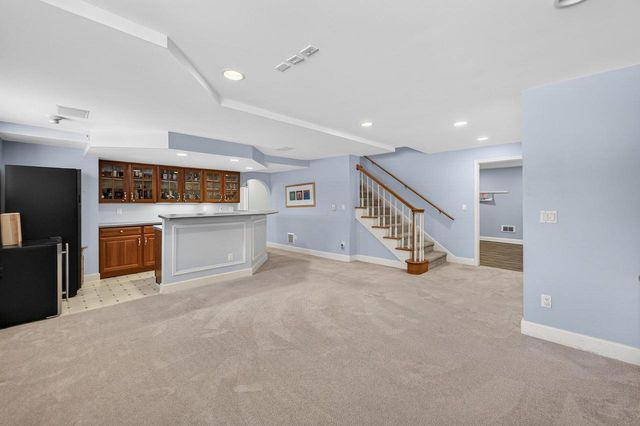 2892 Forest Down, Fitchburg, WI 53711