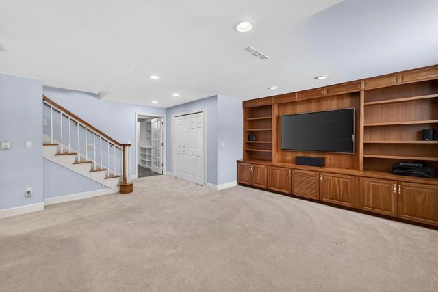 2892 Forest Down, Fitchburg, WI 53711