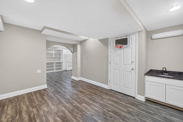 2892 Forest Down, Fitchburg, WI 53711