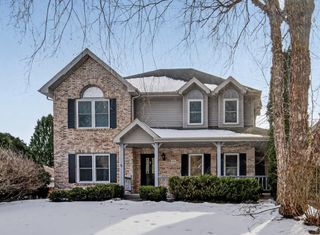 2892 Forest Down, Fitchburg, WI 53711