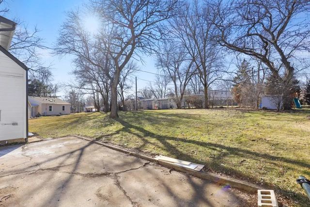 1S480 Monterey Avenue, Oakbrook Terrace, IL 60181