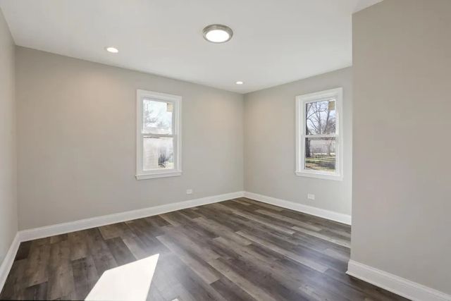 1S480 Monterey Avenue, Oakbrook Terrace, IL 60181