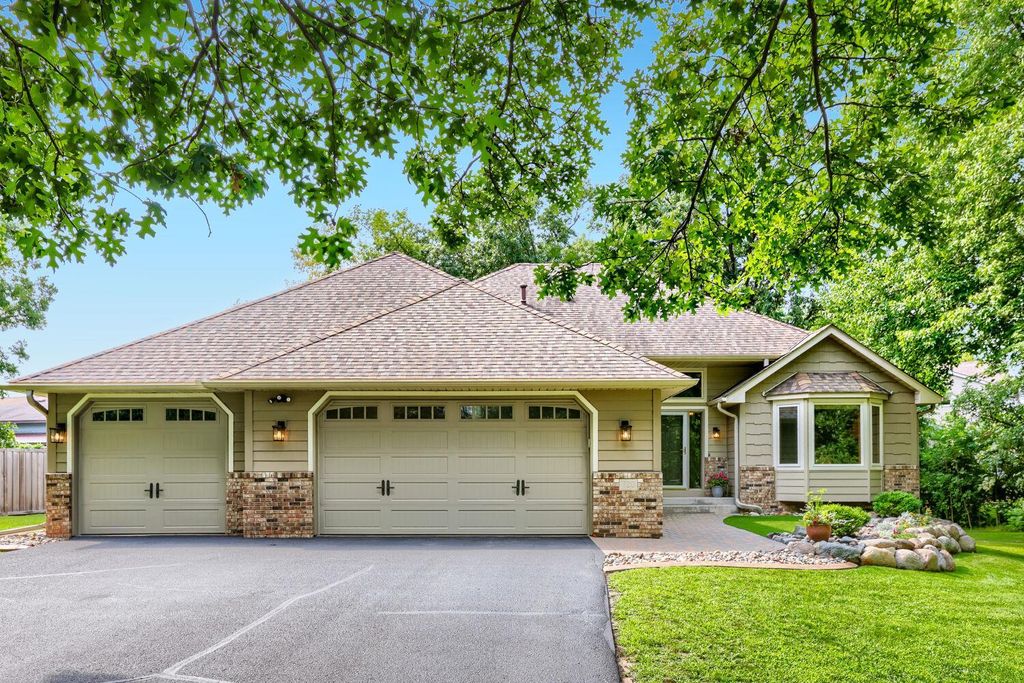 720 79th Street, Lino Lakes, MN 55014 — exterior