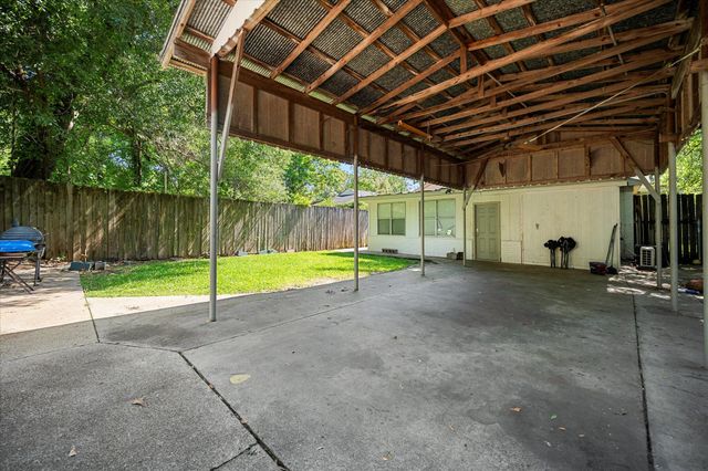 421 S 12th Ave., Hattiesburg, MS 39401