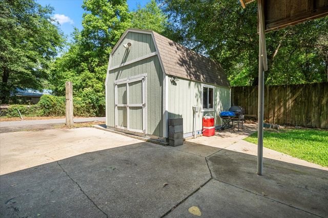 421 S 12th Ave., Hattiesburg, MS 39401