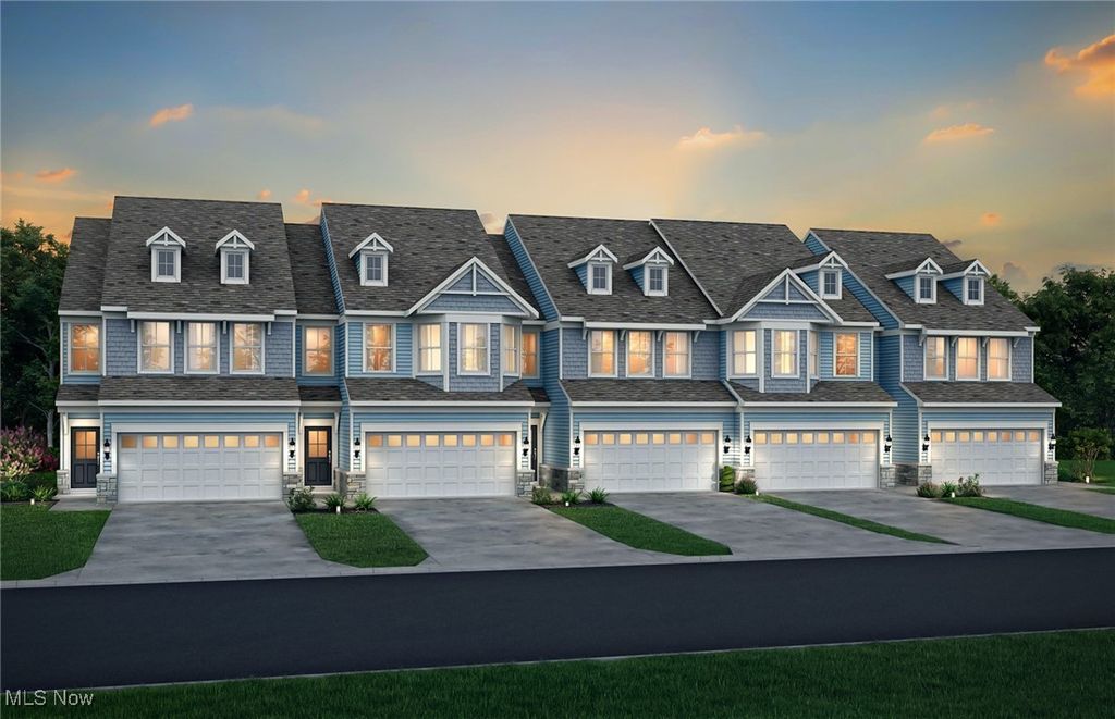 950-3 Memory Lane, Aurora, OH 44202