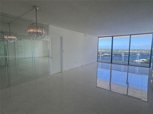 20505 E Country Club Dr 835, Aventura, FL 33180