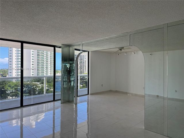20505 E Country Club Dr 835, Aventura, FL 33180