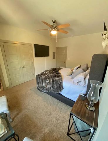 903 Cardinal A, Austin, TX 78704