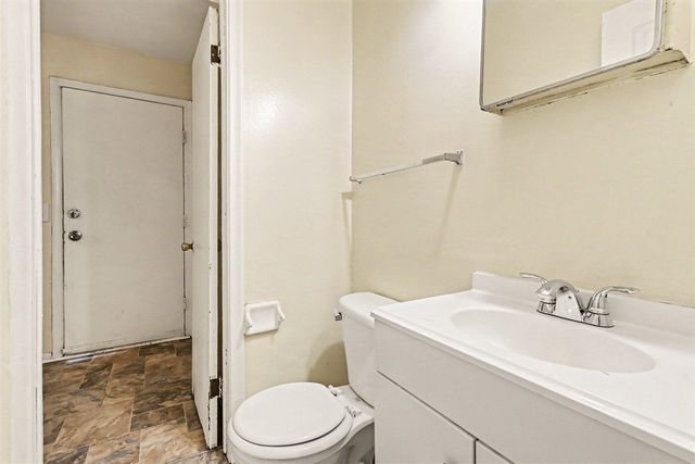 6701 Dana Lane, Flint, MI 48504