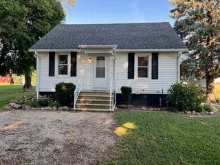 7375 Coon Trail Road, Capron, IL 61012