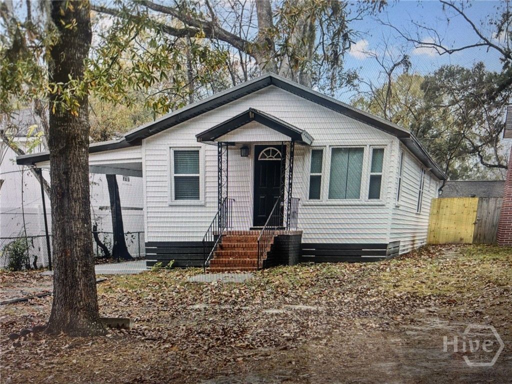 104 Smith Avenue, Savannah, GA 31408
