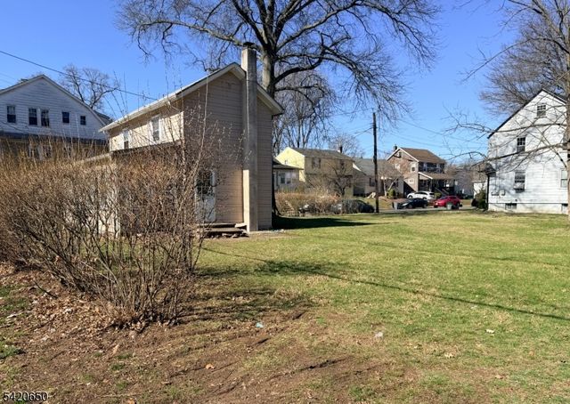 42 Mill St, Bloomfield Twp., NJ 07003