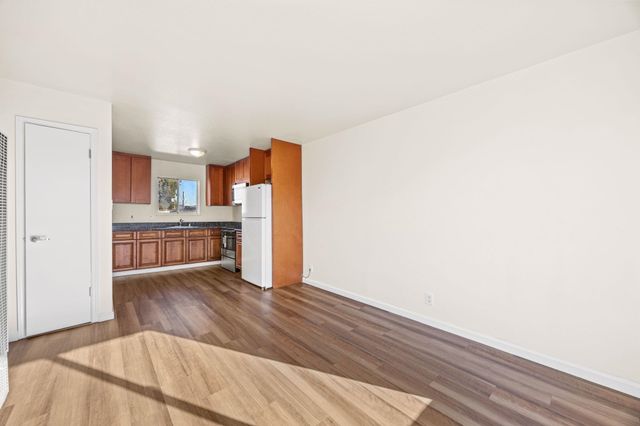 22241 S Garden Ave, Hayward, CA 94541