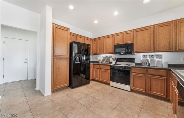 2795 Scotts Valley Drive, Henderson, NV 89052