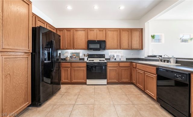 2795 Scotts Valley Drive, Henderson, NV 89052