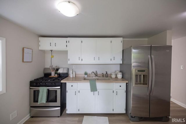 802 W 13th Street, Muncie, IN 47302