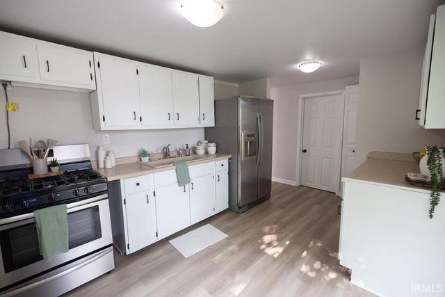 802 W 13th Street, Muncie, IN 47302