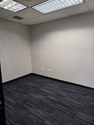 150 S Bloomingdale Road, Bloomingdale, IL 60108