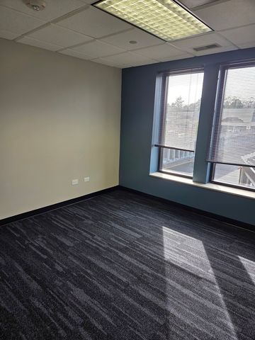 150 S Bloomingdale Road, Bloomingdale, IL 60108