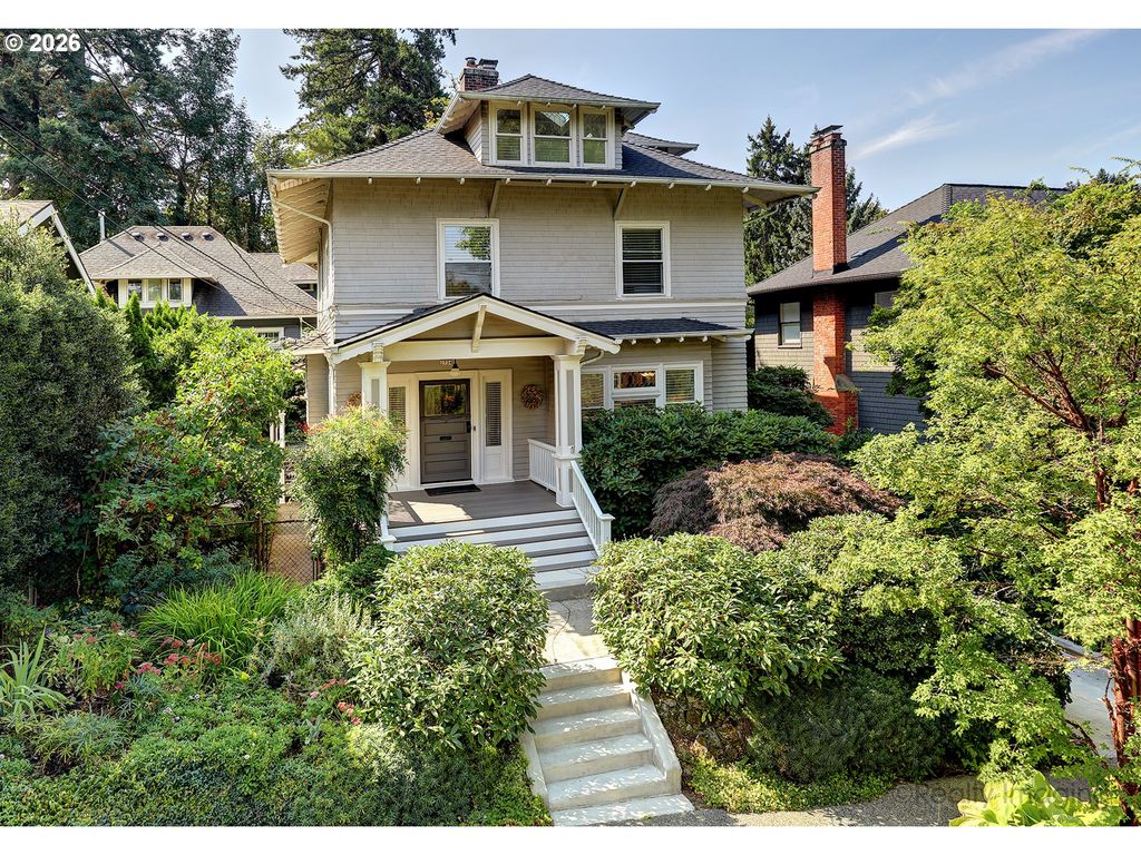 2734 Sw FERN St, Portland, OR 97201