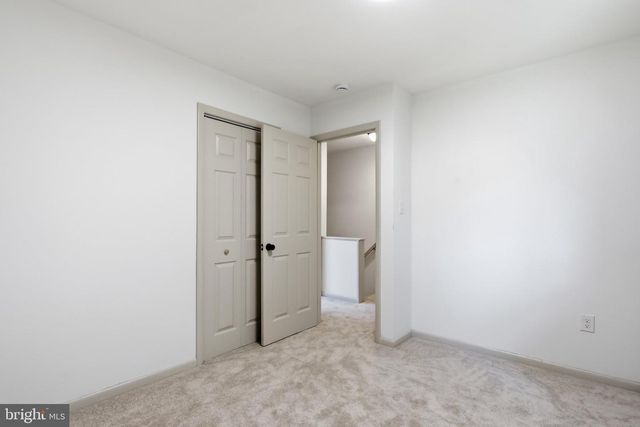 858 W 11TH ST, Front Royal, VA 22630