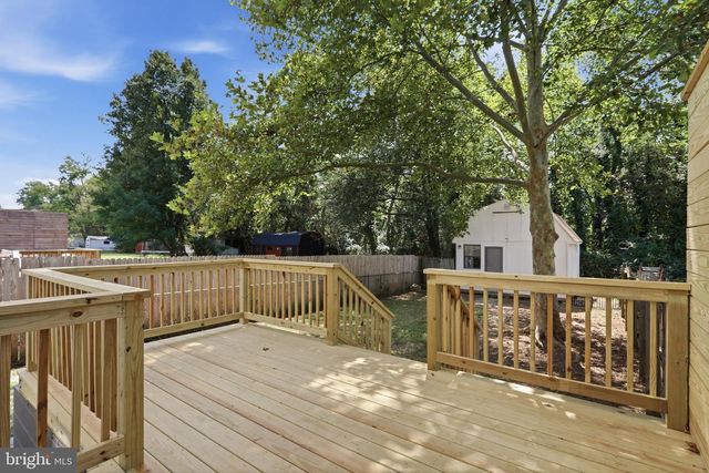 858 W 11TH ST, Front Royal, VA 22630