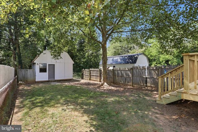 858 W 11TH ST, Front Royal, VA 22630