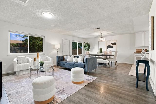 7927 Albion Way, Sacramento, CA 95832