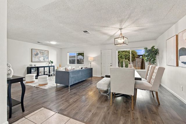 7927 Albion Way, Sacramento, CA 95832