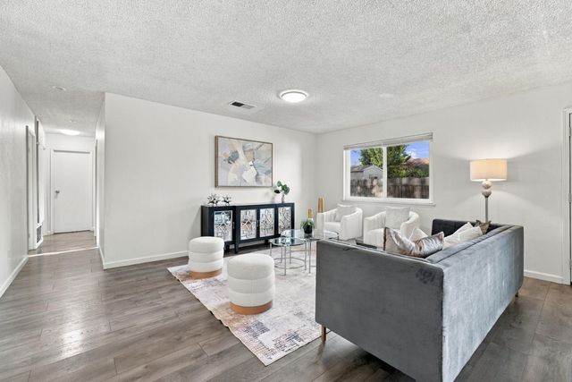 7927 Albion Way, Sacramento, CA 95832