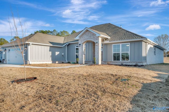 216 Gwynns Fall Trail, Huntsville, AL 35810