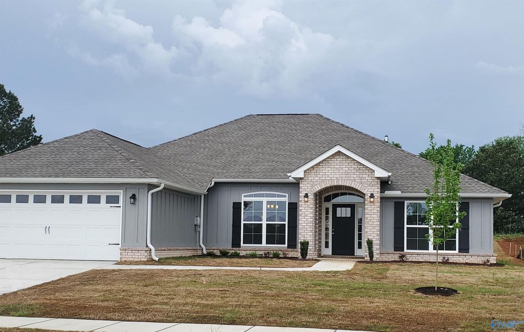216 Gwynns Fall Trail, Huntsville, AL 35810