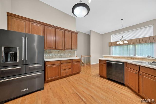 121 Kendl Court, Florissant, MO 63031