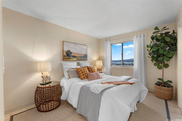 98-1038 Moanalua Road 1502, Aiea, HI 96701