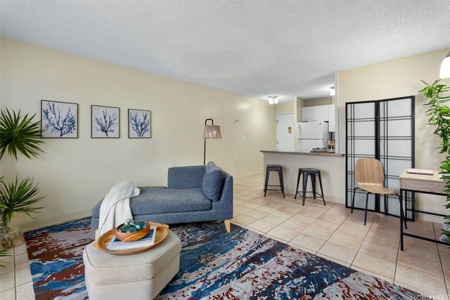 98-1038 Moanalua Road 1502, Aiea, HI 96701